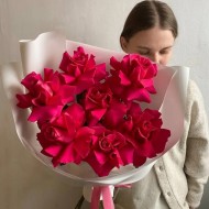 Букет из малиновых французских роз Букет из малиновых французских роз